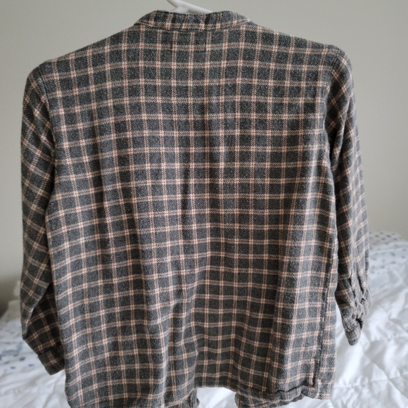 Bout'Chou Boutique button down top 24mos - Picture 5 of 5